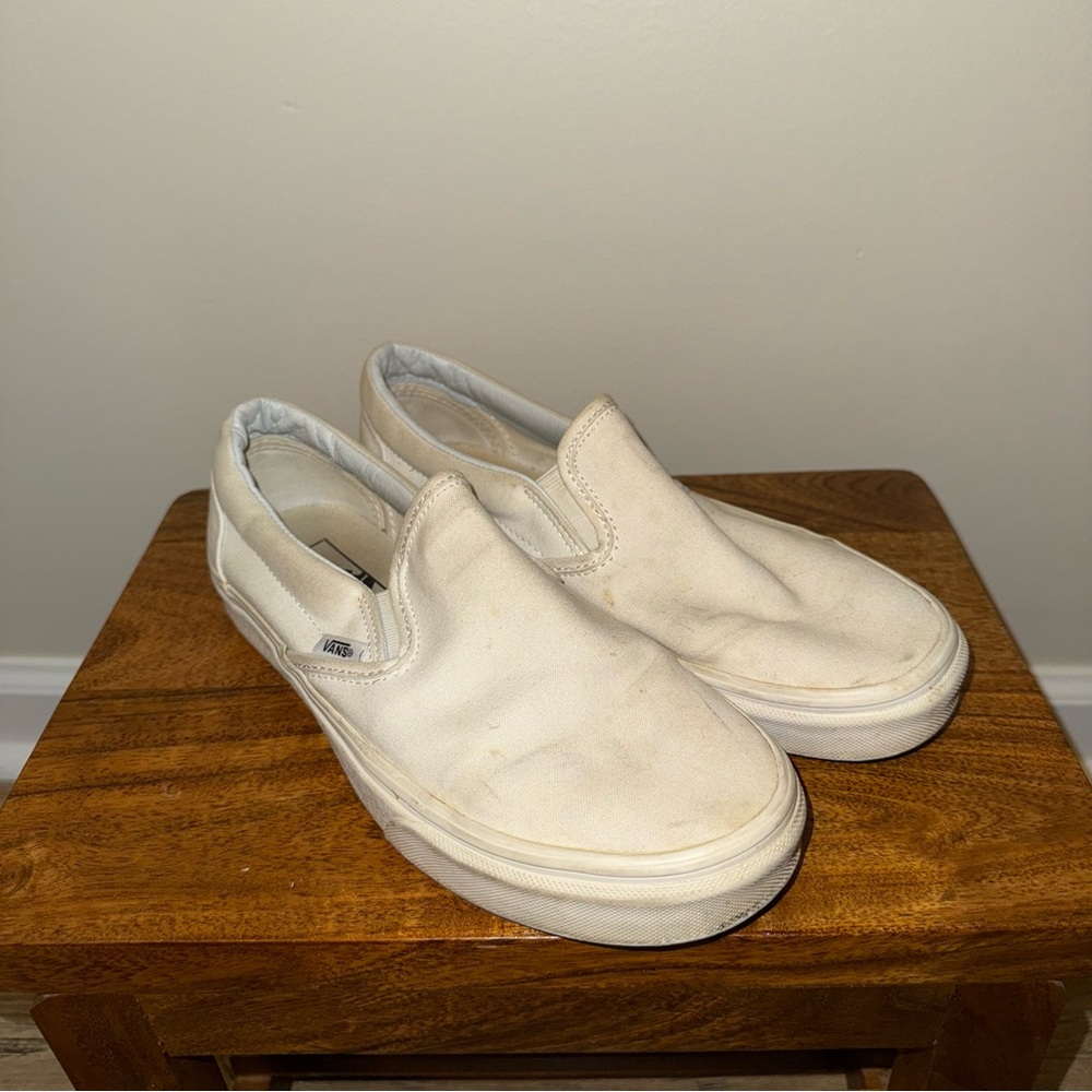 Vans Classic Slip-On Shoes in White